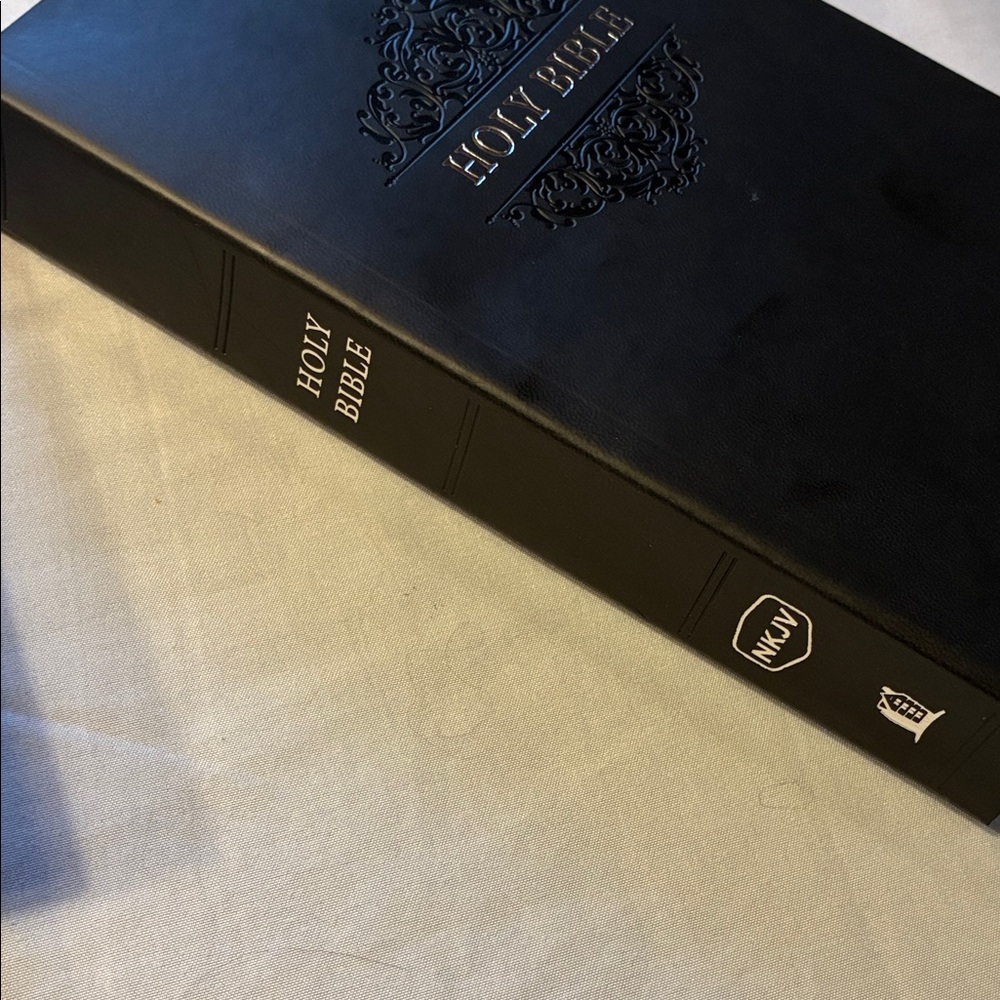 SOLD NKJV Holy Bible King James Soft Touch Edition By Thomas Nelson - Picture 11 of 16
